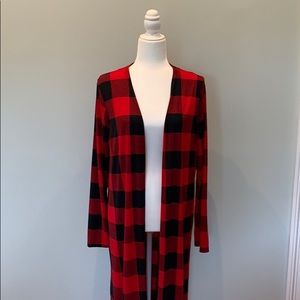 Lovely J red black buffalo plaid duster Size Large